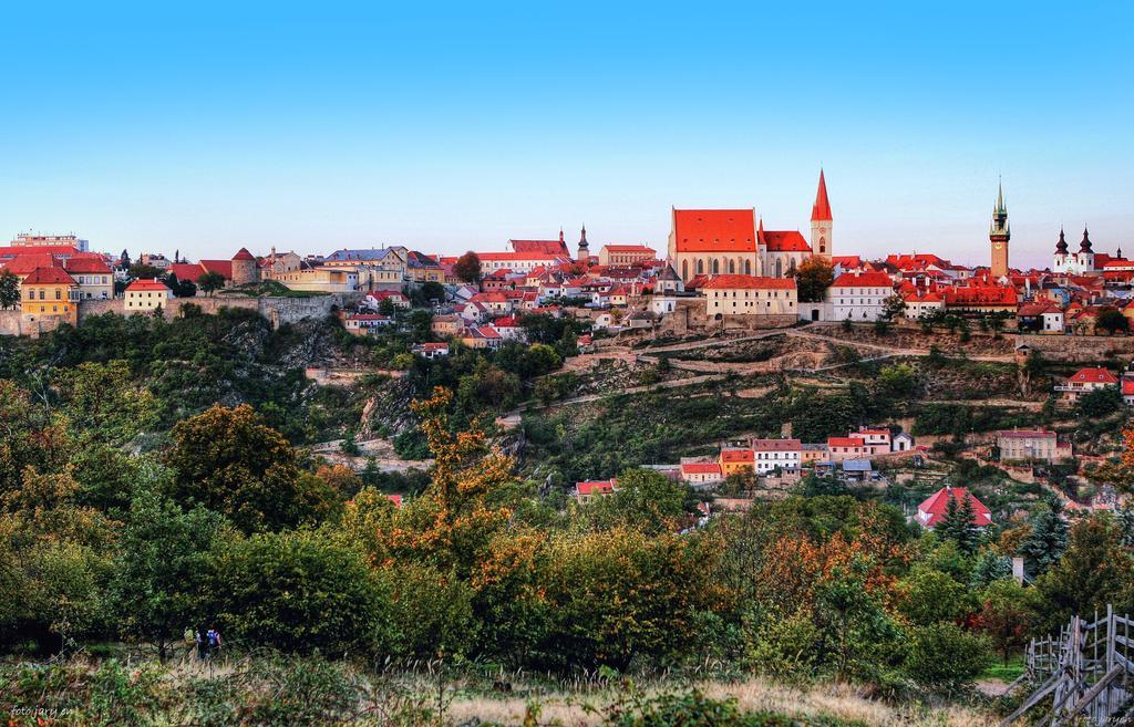 Vas Sklep - Vinny Sklep A Penzion Znojmo Dış mekan fotoğraf