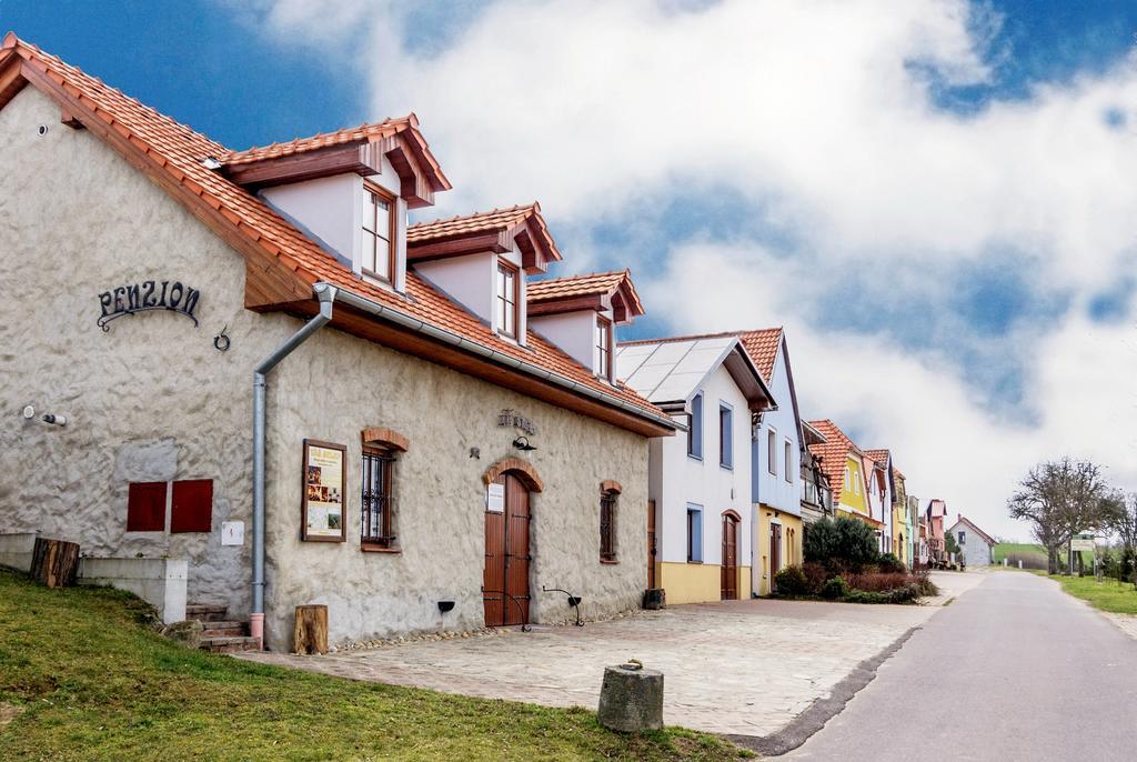 Vas Sklep - Vinny Sklep A Penzion Znojmo Dış mekan fotoğraf